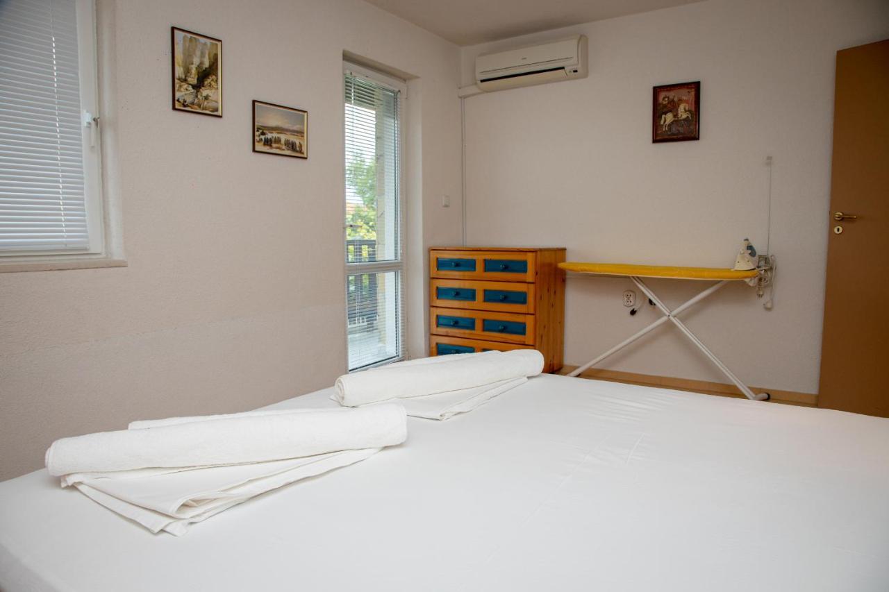לוזנטס Villa Beni - 4 Bedroom Private House By Flаt Manаger מראה חיצוני תמונה